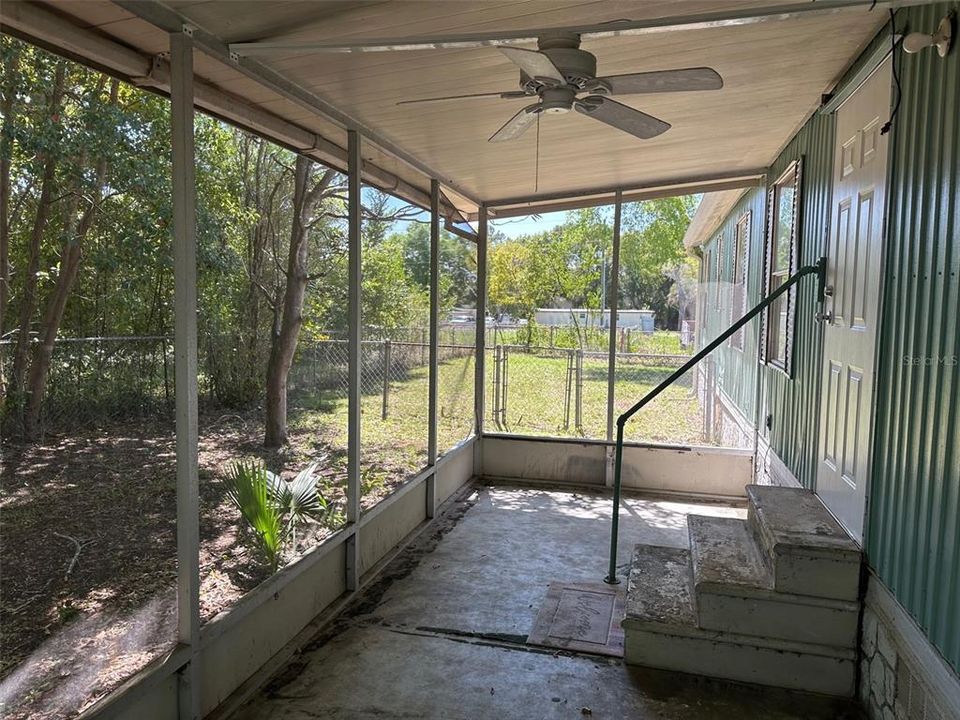 На продажу: $100,000 (2 спален, 1 ванн, 672 Квадратных фут)