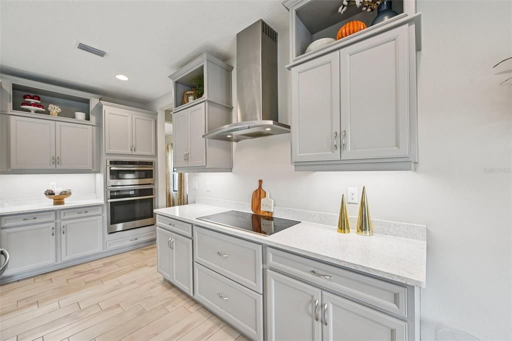 Activo con contrato: $760,000 (4 camas, 3 baños, 3265 Pies cuadrados)