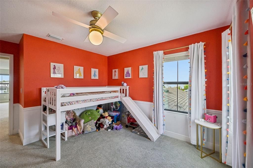 Activo con contrato: $760,000 (4 camas, 3 baños, 3265 Pies cuadrados)