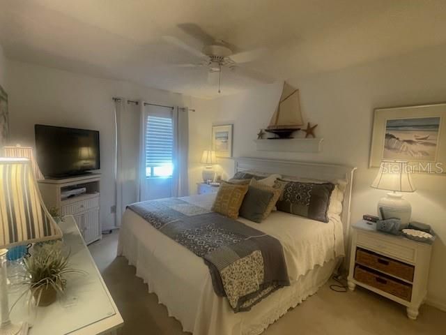 На продажу: $139,000 (2 спален, 1 ванн, 1027 Квадратных фут)