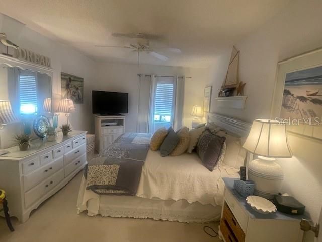 На продажу: $139,000 (2 спален, 1 ванн, 1027 Квадратных фут)