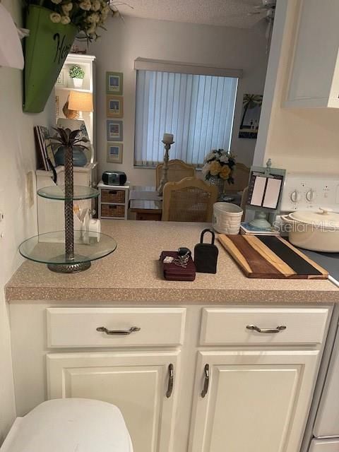 На продажу: $139,000 (2 спален, 1 ванн, 1027 Квадратных фут)