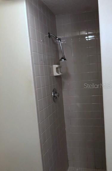 На продажу: $174,000 (2 спален, 2 ванн, 915 Квадратных фут)