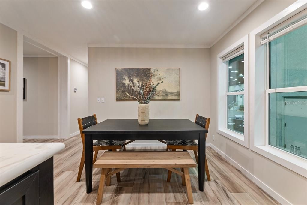 For Sale: $285,000 (3 beds, 2 baths, 1600 Square Feet)