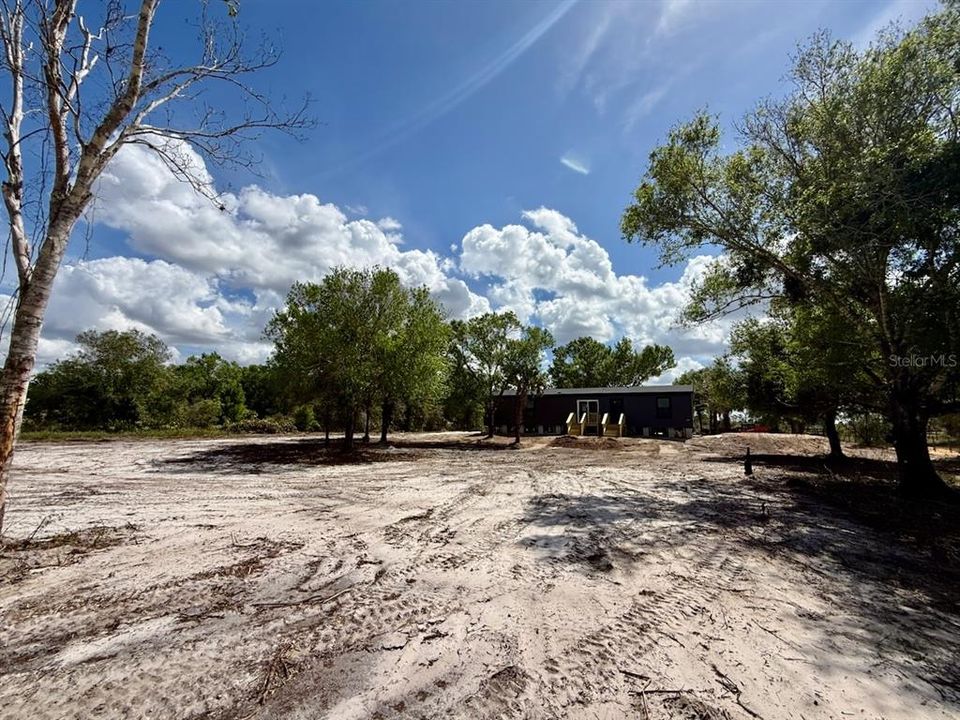 For Sale: $285,000 (3 beds, 2 baths, 1600 Square Feet)