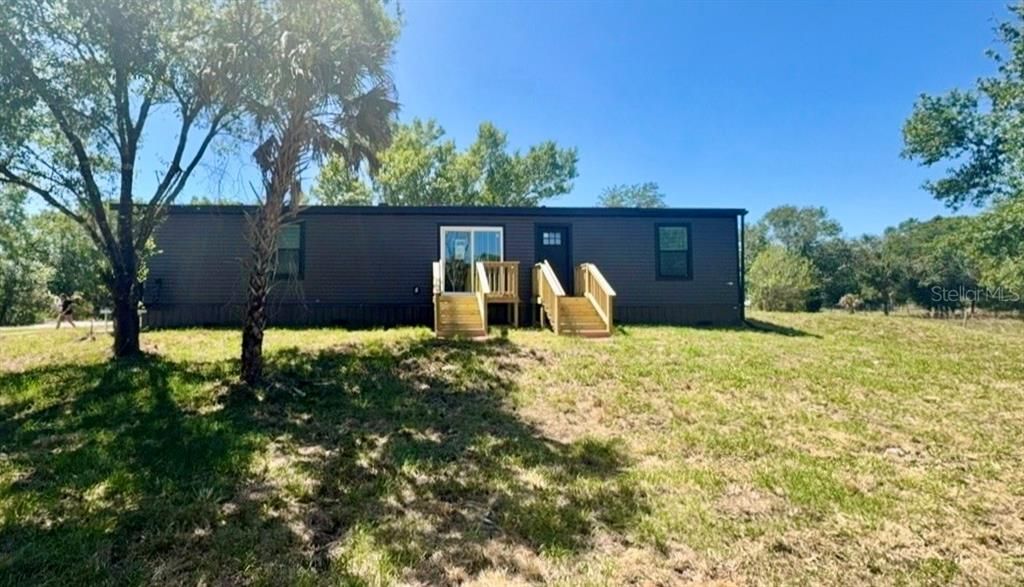 For Sale: $285,000 (3 beds, 2 baths, 1600 Square Feet)