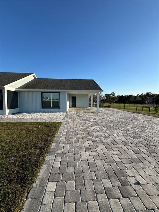 For Sale: $1,950,000 (8 beds, 5 baths, 4806 Square Feet)