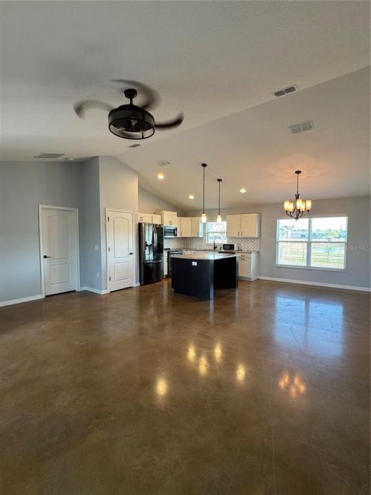 For Sale: $1,950,000 (8 beds, 5 baths, 4806 Square Feet)