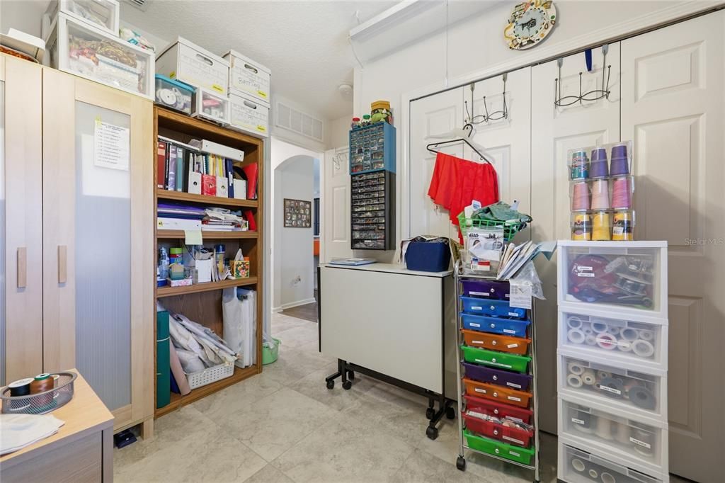 Activo con contrato: $420,000 (3 camas, 2 baños, 1983 Pies cuadrados)