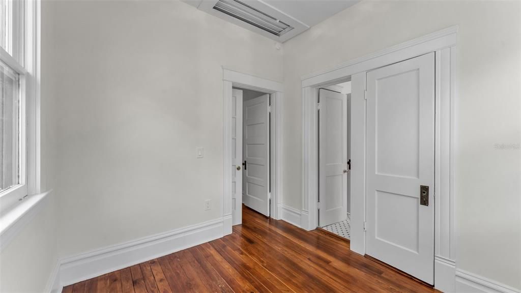 待售: $475,000 (4 贝兹, 2 浴室, 3244 平方英尺)