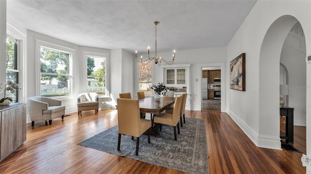 待售: $475,000 (4 贝兹, 2 浴室, 3244 平方英尺)