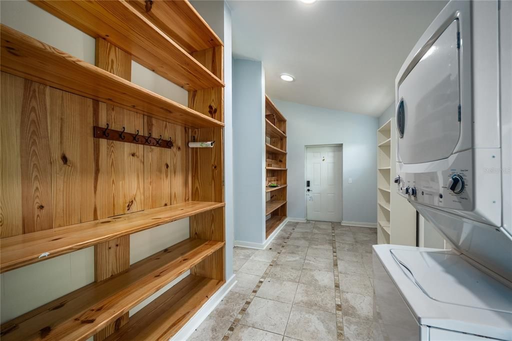 En Renta: $3,400 (3 camas, 2 baños, 1976 Pies cuadrados)