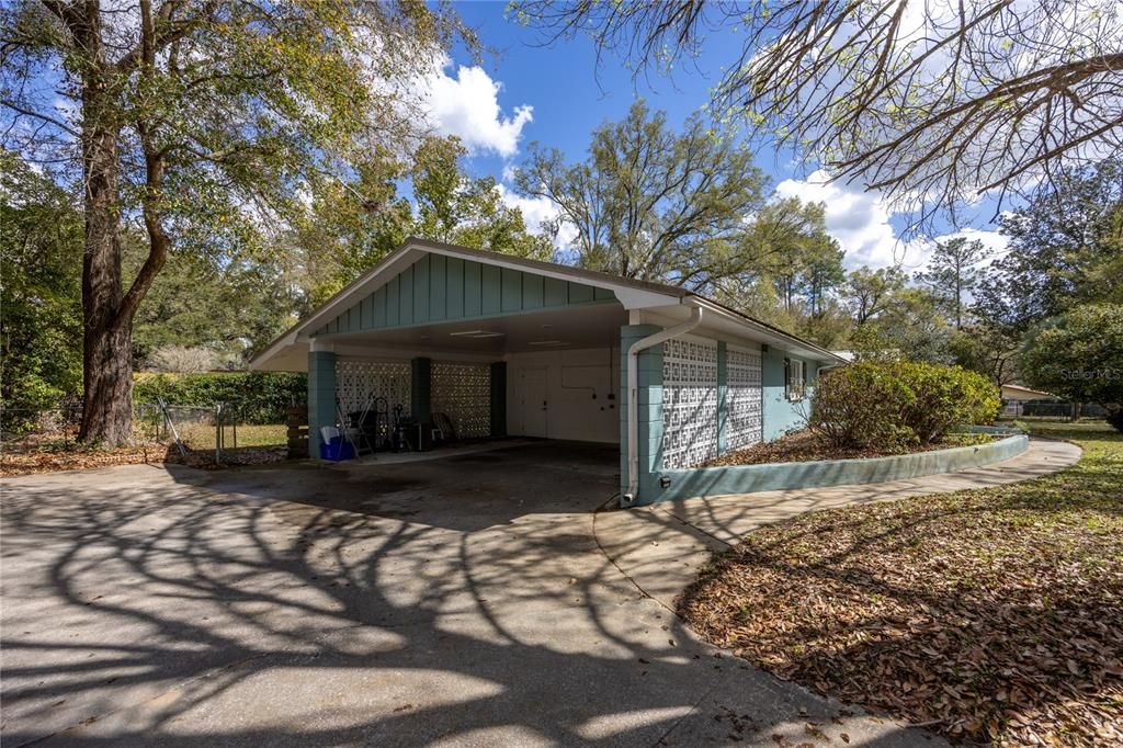 En Renta: $3,400 (3 camas, 2 baños, 1976 Pies cuadrados)