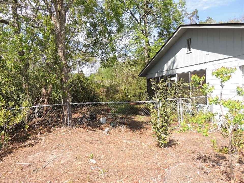 Activo con contrato: $279,000 (3 camas, 2 baños, 1668 Pies cuadrados)