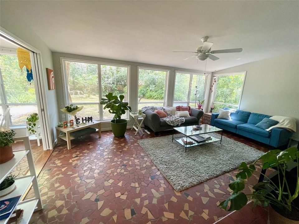 待售: $625,000 (3 贝兹, 2 浴室, 1655 平方英尺)