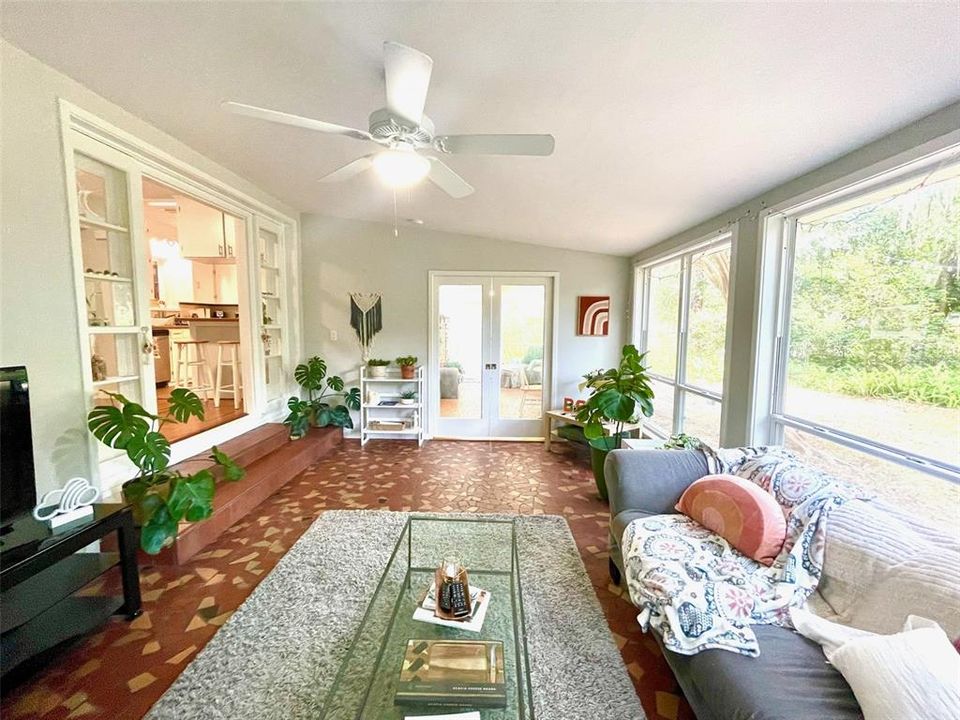 待售: $625,000 (3 贝兹, 2 浴室, 1655 平方英尺)