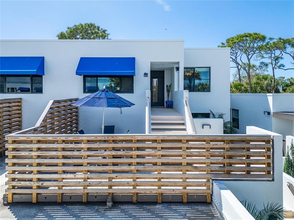 Activo con contrato: $775,000 (2 camas, 2 baños, 1456 Pies cuadrados)