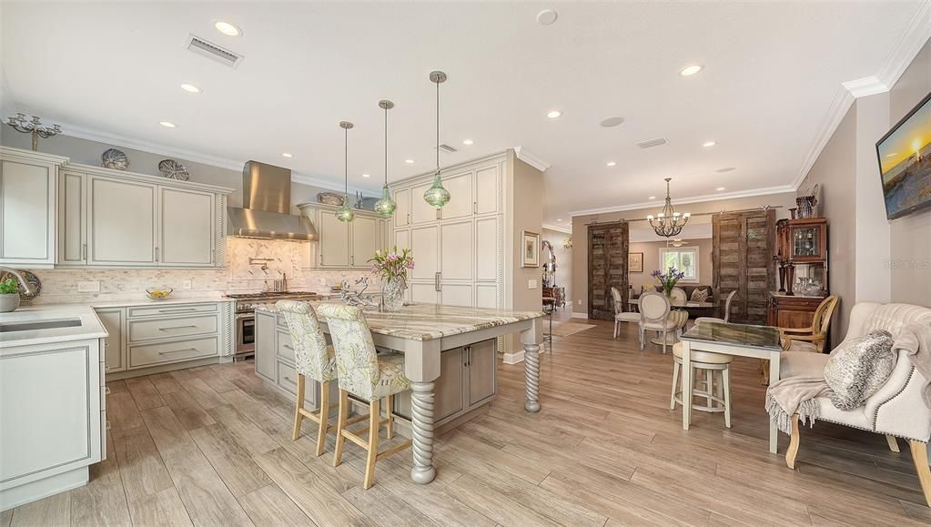 For Sale: $2,599,000 (3 beds, 3 baths, 2960 Square Feet)