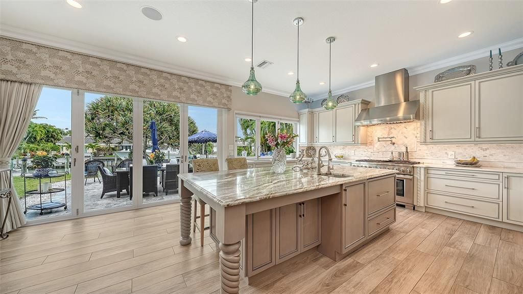For Sale: $2,599,000 (3 beds, 3 baths, 2960 Square Feet)