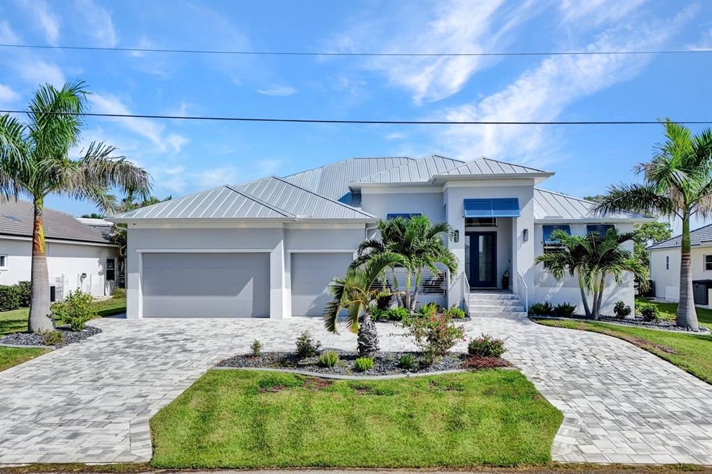 En Venta: $1,675,000 (3 camas, 3 baños, 2268 Pies cuadrados)
