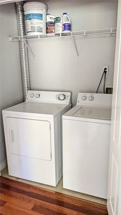 Activo con contrato: $1,300 (1 camas, 1 baños, 830 Pies cuadrados)