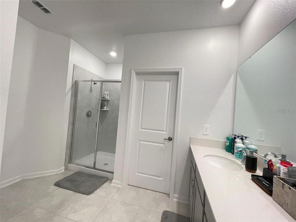 В аренду: $2,800 (3 спален, 2 ванн, 1802 Квадратных фут)