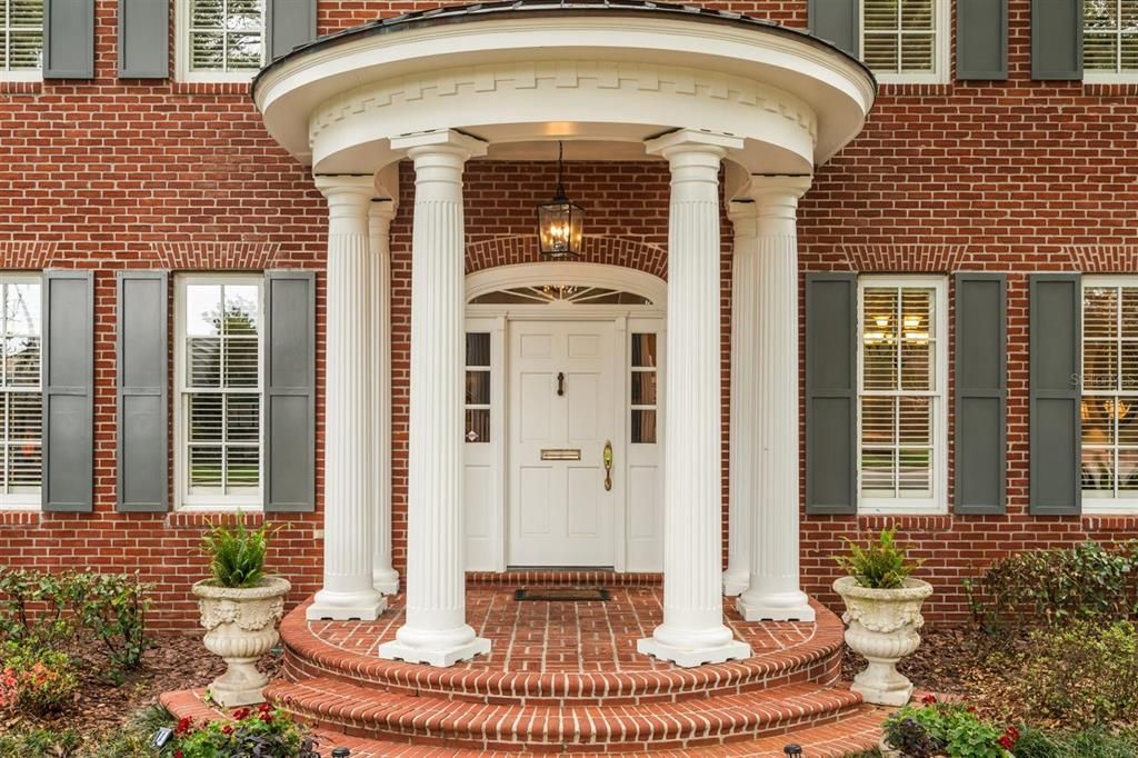 For Sale: $1,995,000 (4 beds, 3 baths, 4304 Square Feet)