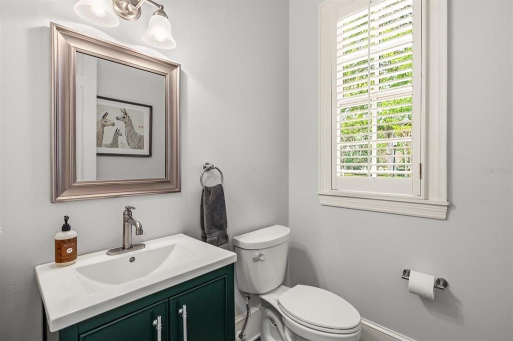 For Sale: $1,995,000 (4 beds, 3 baths, 4304 Square Feet)