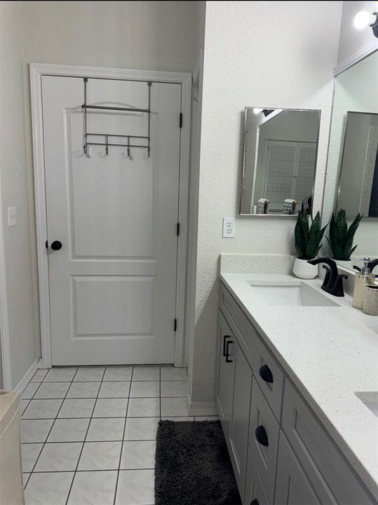 Active With Contract: $247,000 (3 beds, 2 baths, 1534 Square Feet)