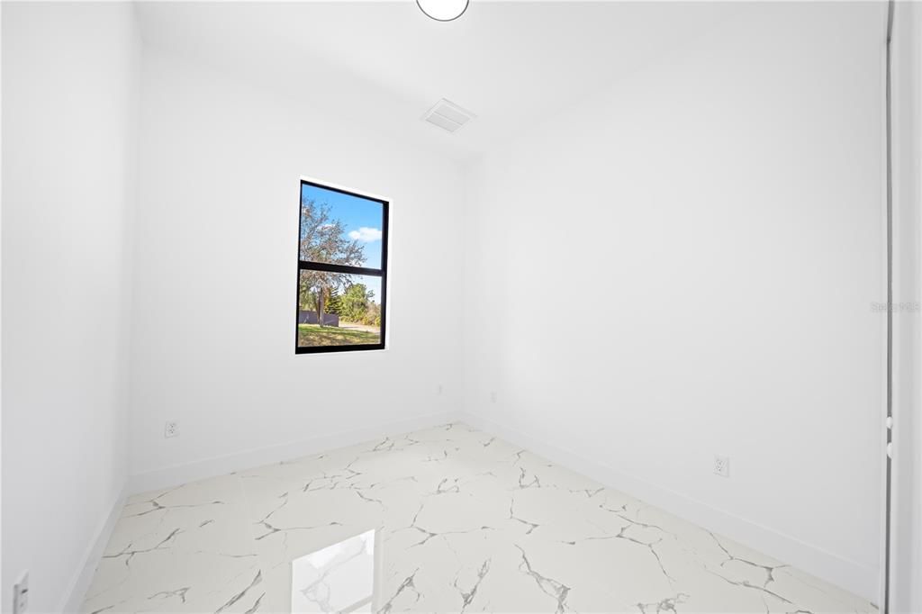 Activo con contrato: $258,000 (3 camas, 2 baños, 1150 Pies cuadrados)