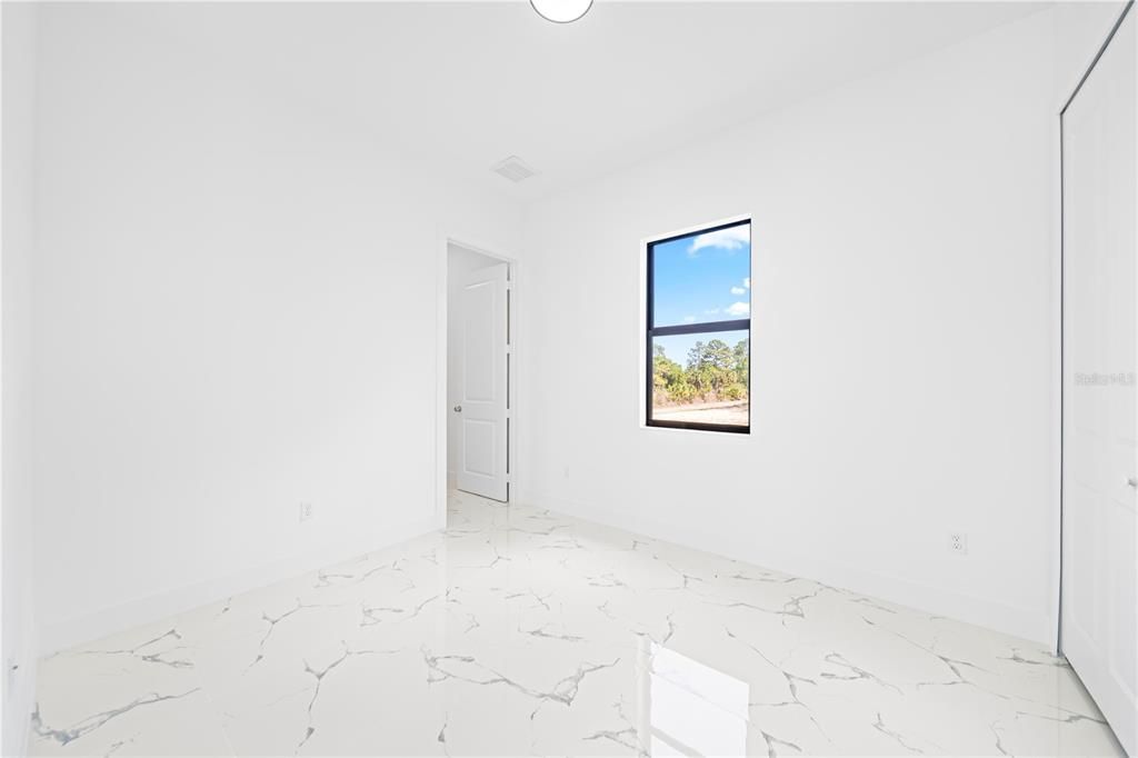 Activo con contrato: $258,000 (3 camas, 2 baños, 1150 Pies cuadrados)