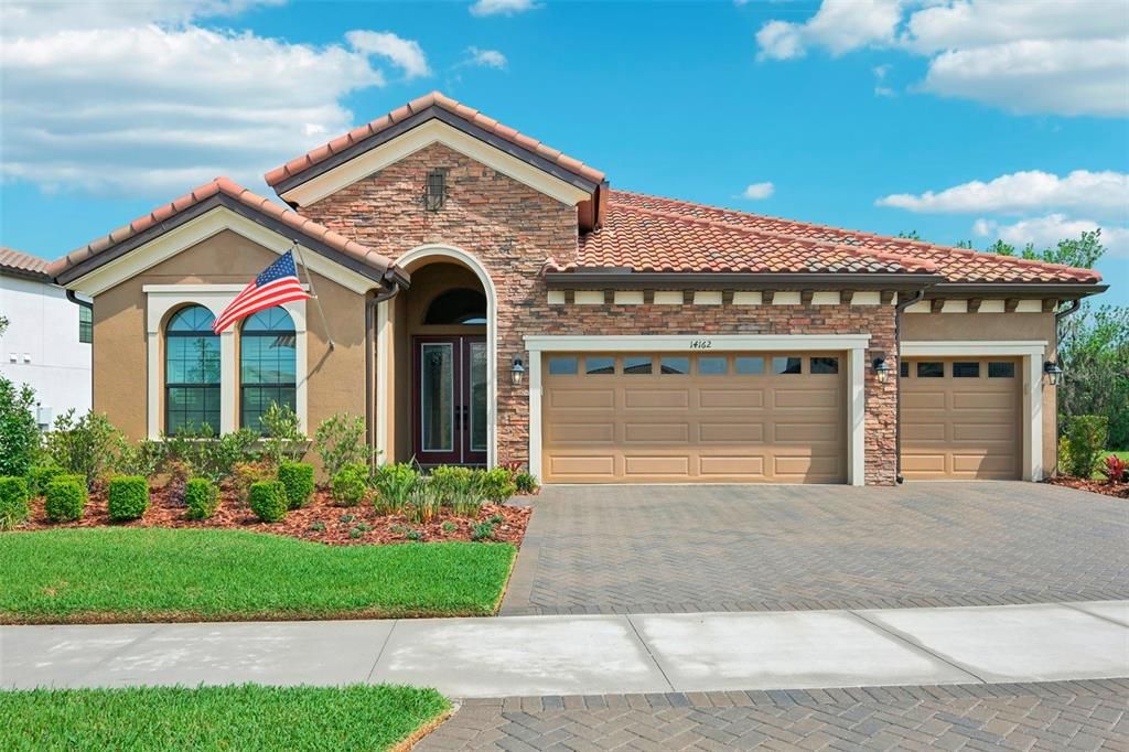 Active With Contract: $639,900 (3 beds, 3 baths, 2541 Square Feet)
