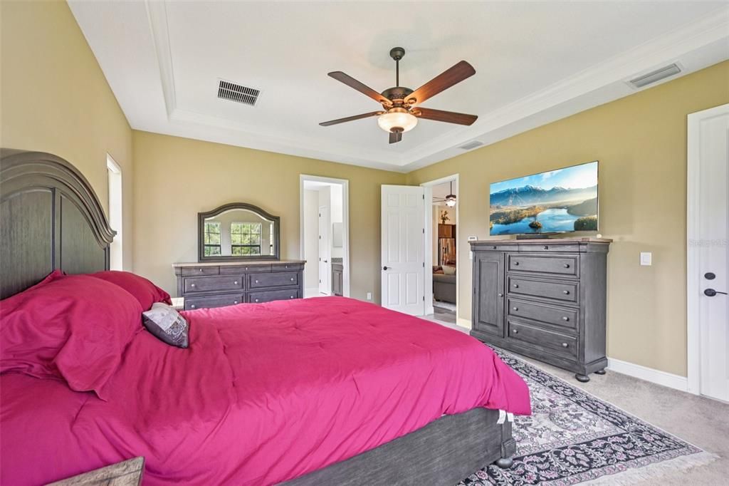 Active With Contract: $639,900 (3 beds, 3 baths, 2541 Square Feet)