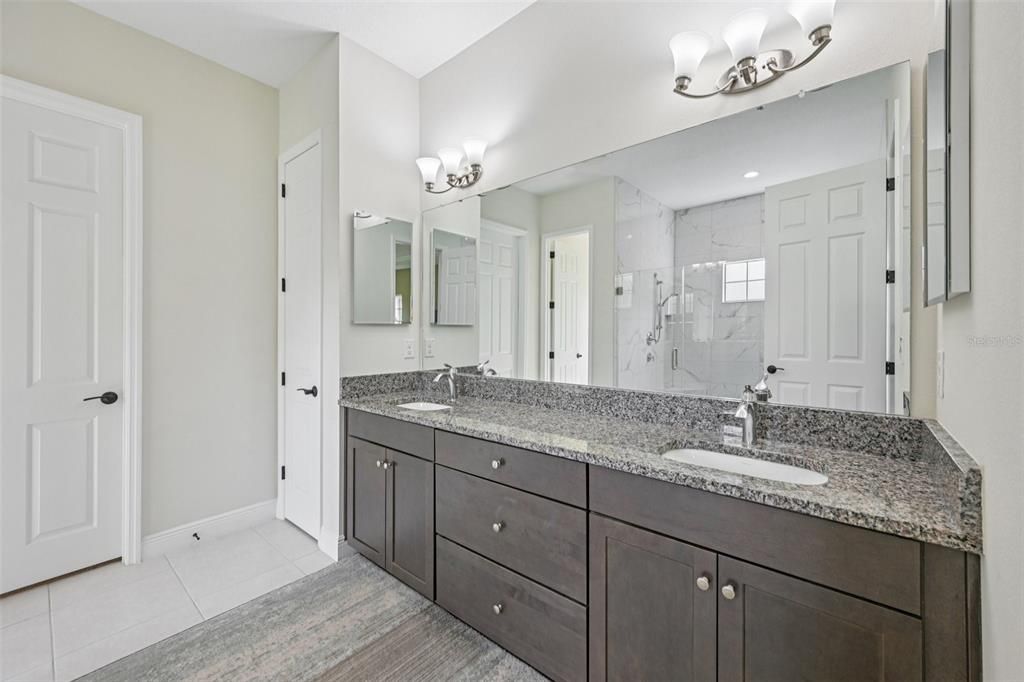 Active With Contract: $639,900 (3 beds, 3 baths, 2541 Square Feet)