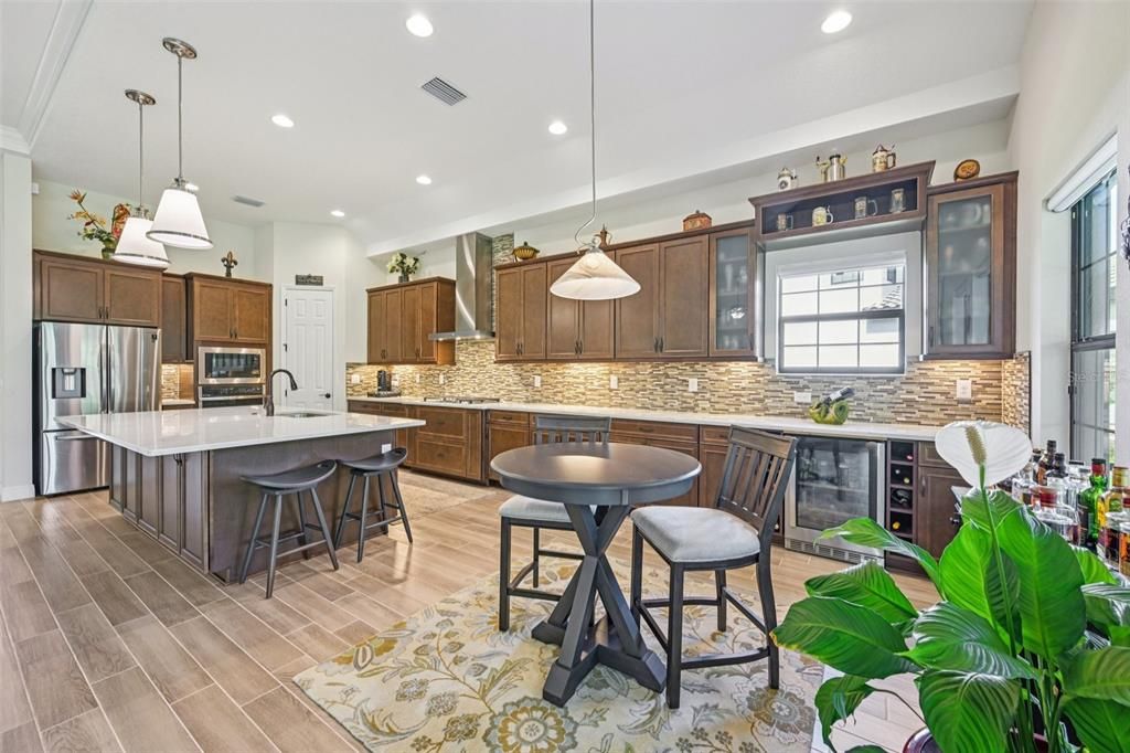 Active With Contract: $639,900 (3 beds, 3 baths, 2541 Square Feet)