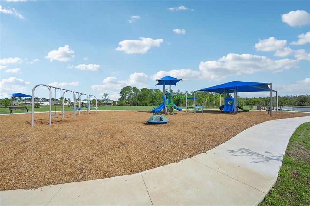 Active With Contract: $639,900 (3 beds, 3 baths, 2541 Square Feet)