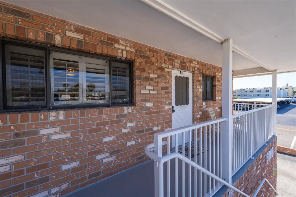 На продажу: $400,000 (2 спален, 2 ванн, 1205 Квадратных фут)