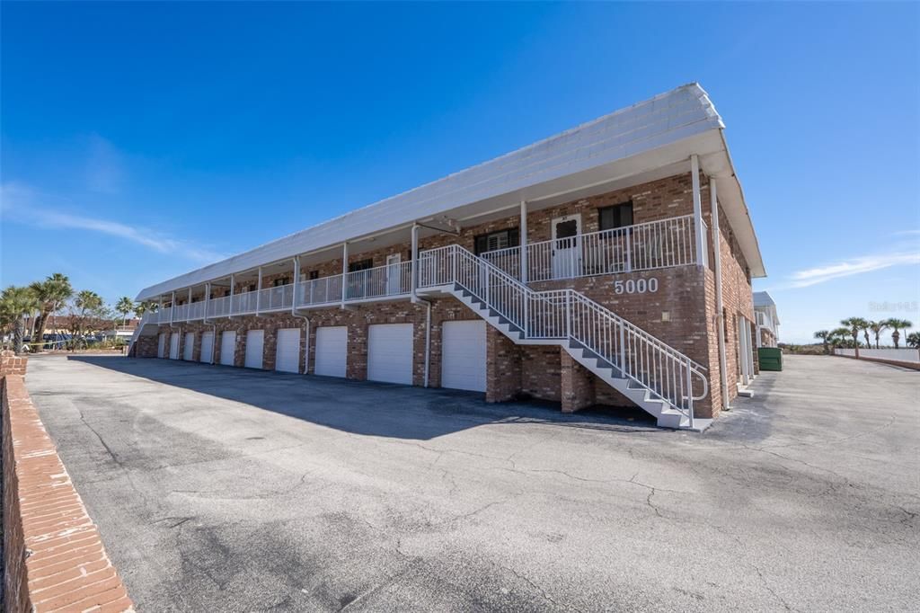 На продажу: $400,000 (2 спален, 2 ванн, 1205 Квадратных фут)