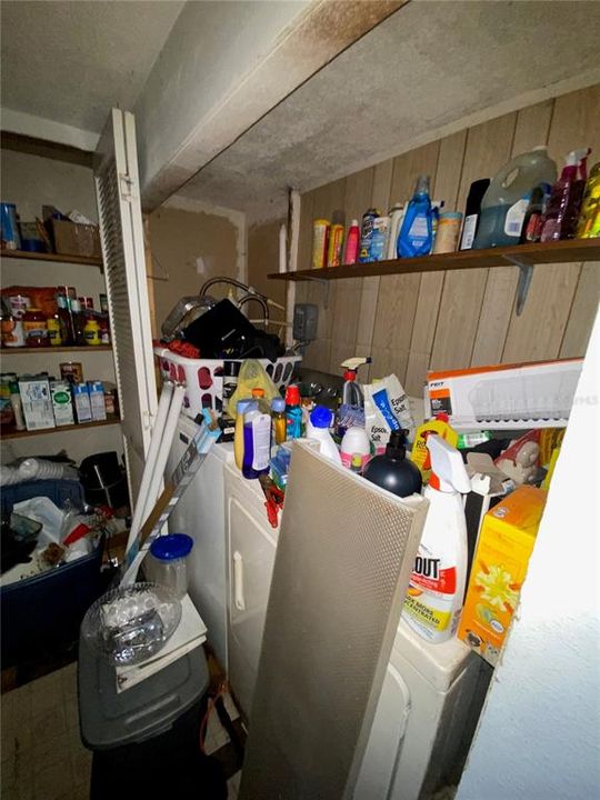 Activo con contrato: $247,000 (3 camas, 2 baños, 1321 Pies cuadrados)