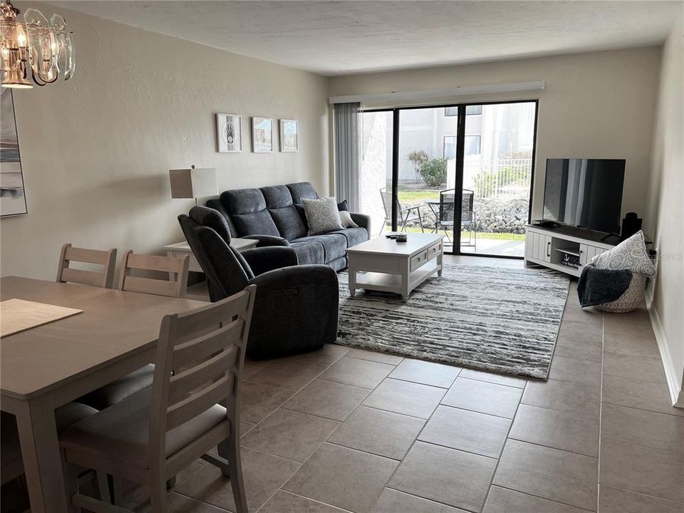 For Sale: $540,000 (2 beds, 2 baths, 1080 Square Feet)