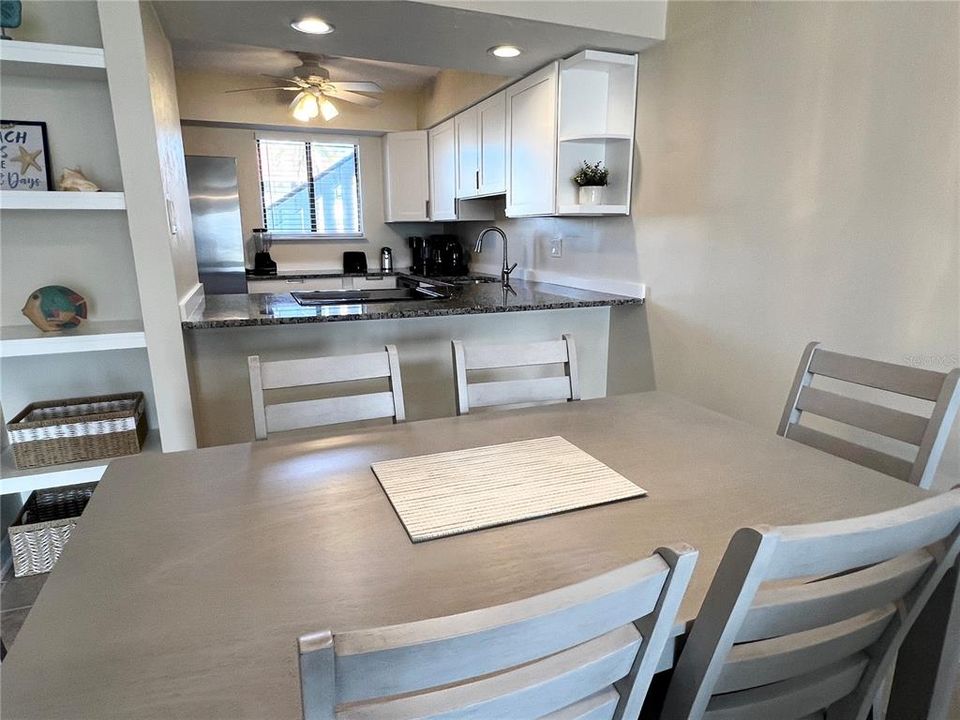 For Sale: $540,000 (2 beds, 2 baths, 1080 Square Feet)