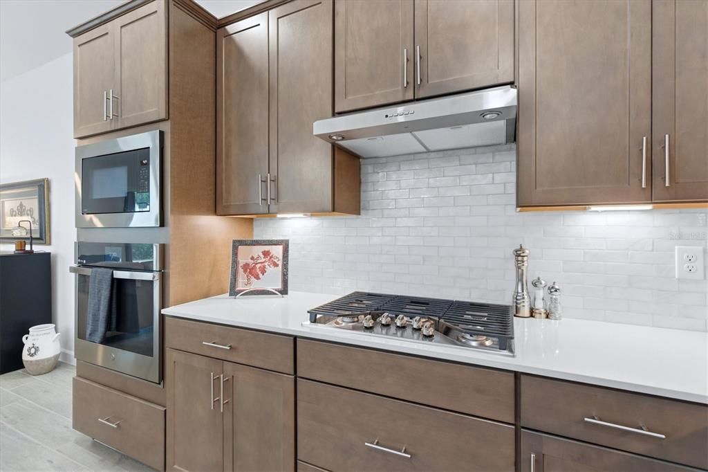 For Sale: $859,900 (4 beds, 3 baths, 2553 Square Feet)