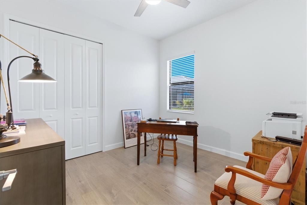 For Sale: $859,900 (4 beds, 3 baths, 2553 Square Feet)