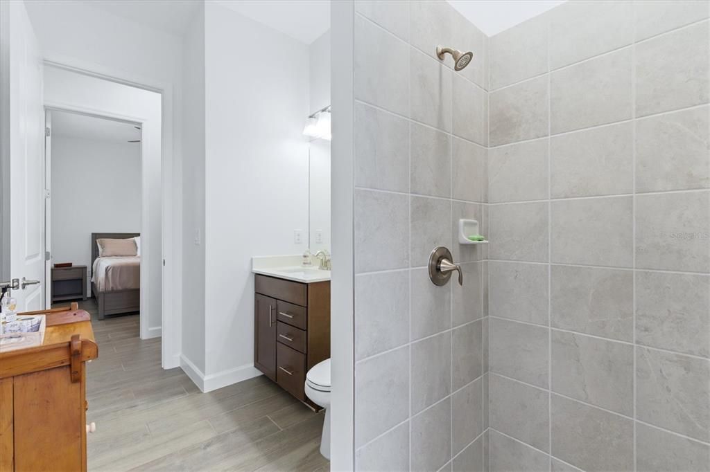 For Sale: $859,900 (4 beds, 3 baths, 2553 Square Feet)