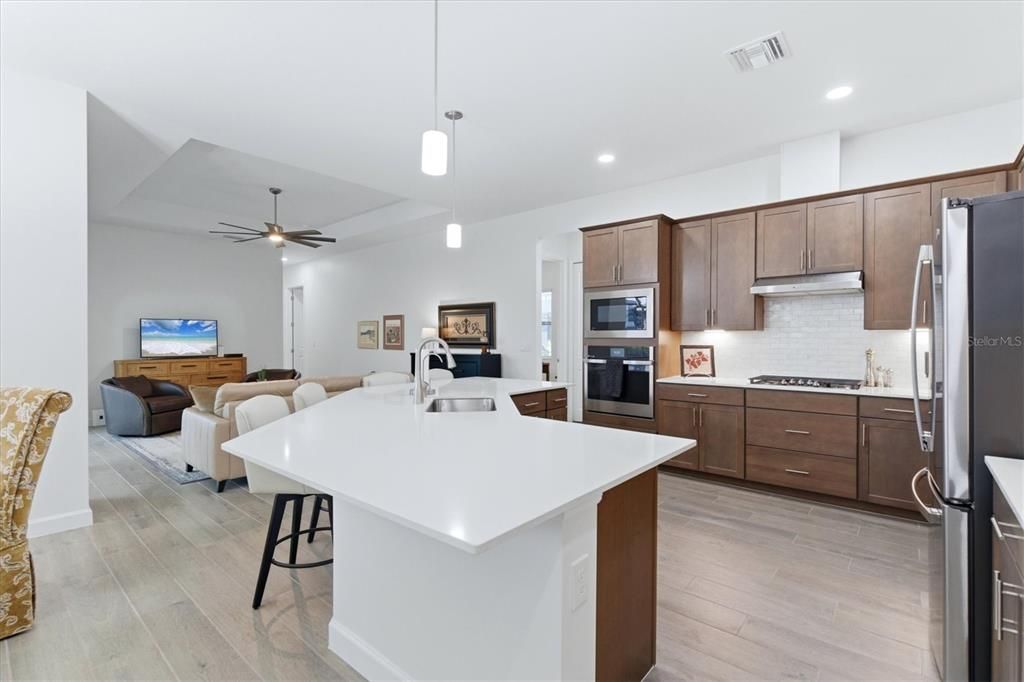 For Sale: $859,900 (4 beds, 3 baths, 2553 Square Feet)