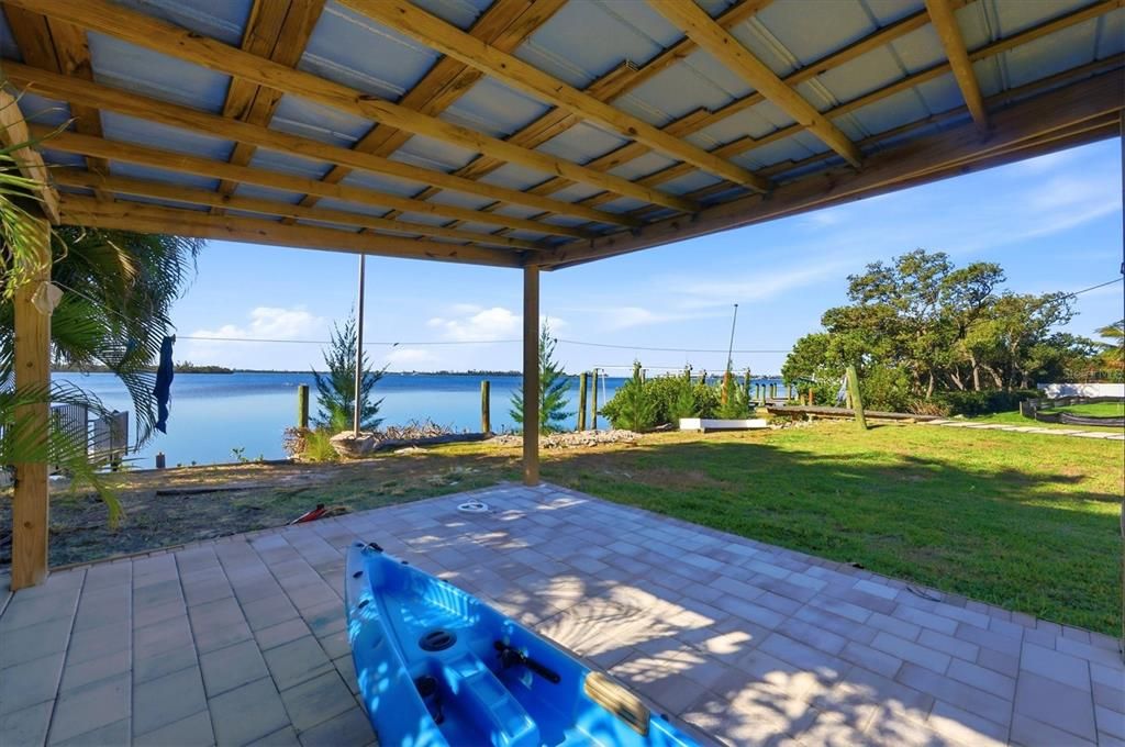 For Sale: $1,999,900 (4 beds, 2 baths, 2537 Square Feet)