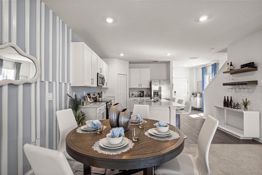 Activo con contrato: $269,990 (3 camas, 2 baños, 1765 Pies cuadrados)