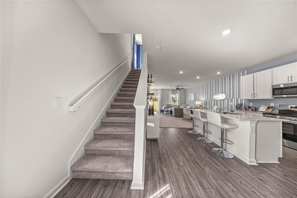 Activo con contrato: $269,990 (3 camas, 2 baños, 1765 Pies cuadrados)