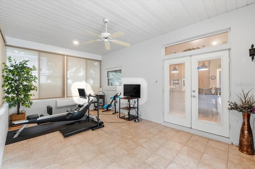 For Sale: $785,000 (3 beds, 3 baths, 2578 Square Feet)