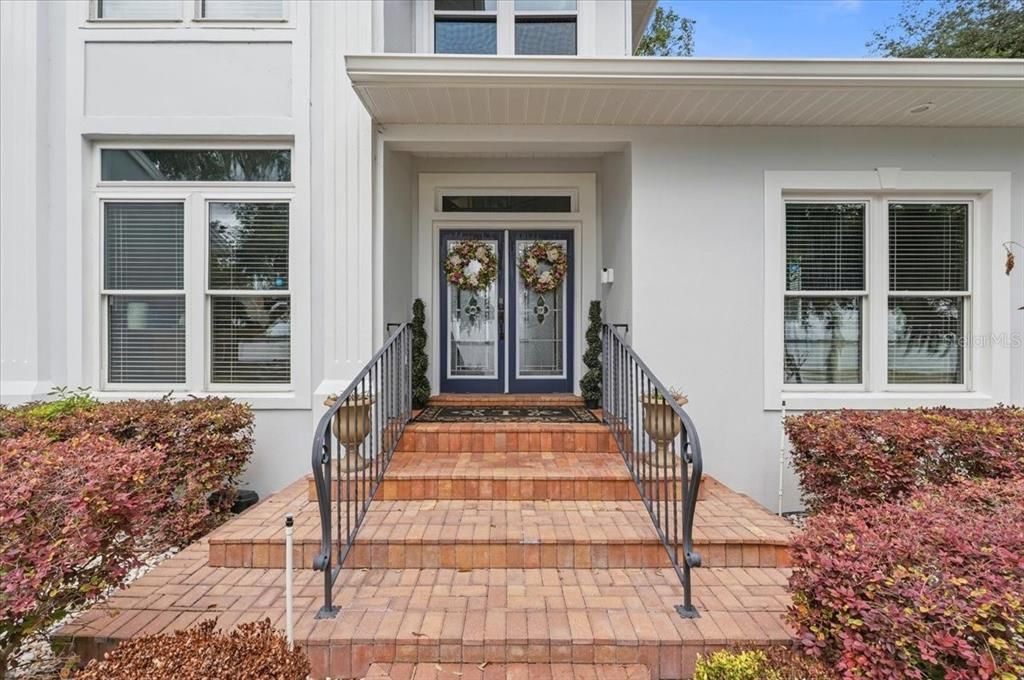 For Sale: $785,000 (3 beds, 3 baths, 2578 Square Feet)